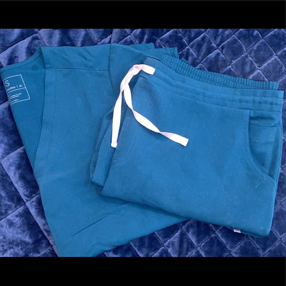 FIGS Scrub Top and Pants